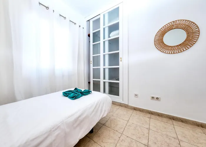 Holiday home Blue Waves House - Heated Pool, Bbq And Bicycles By Lanzarote