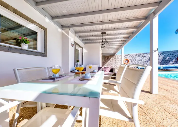 Holiday home Blue Waves House - Heated Pool, Bbq And Bicycles By Lanzarote Playa Blanca (Lanzarote)