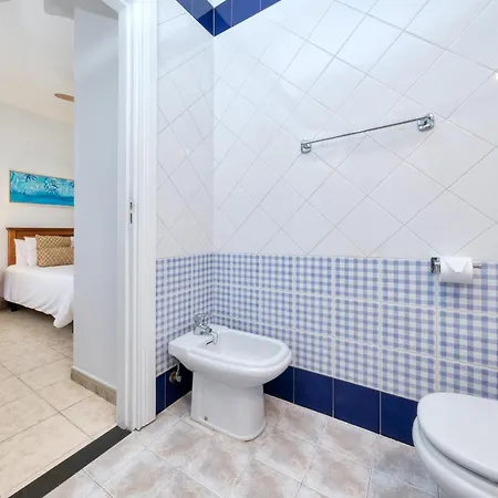 Blue Waves House - Heated Pool, Bbq And Bicycles By Lanzarote Casa vacanze